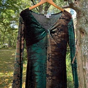 Women’s Knit Velour Top. Small. Rich, luxurious colors, texture, design.